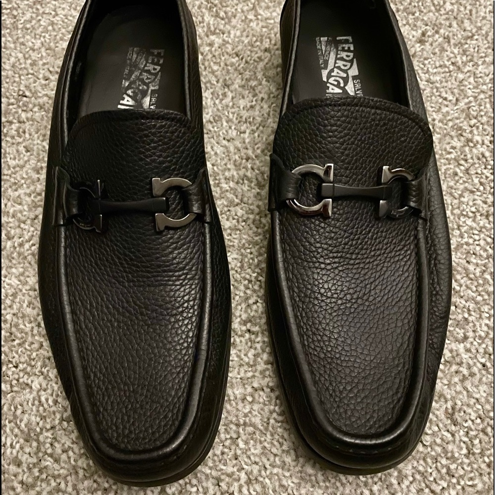 Salvatore ferragamo leather loafers